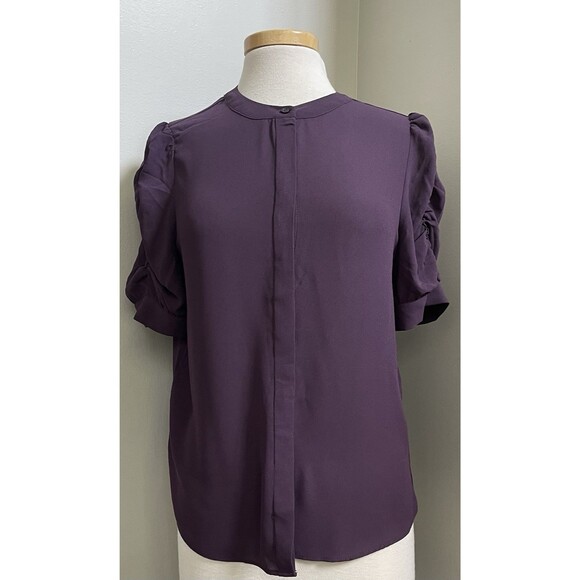 Tahari Short Ruched Sleeve Ladie's Medium Hidden Button Blouse - Picture 1 of 6